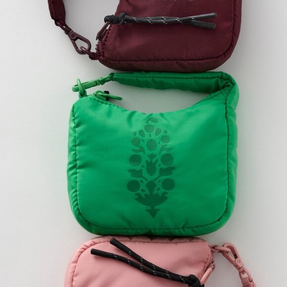 The FP Movement Micro Buti Pouch - Picture 1 of 11